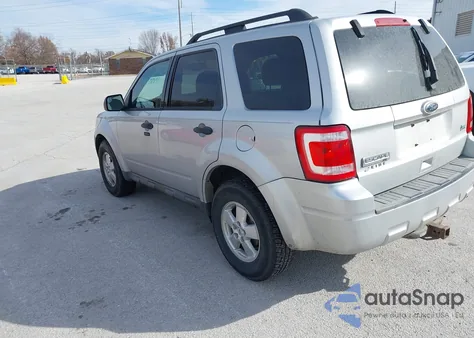 2010 Ford Escape Xlt from USA, damaged, VIN 1FMCU0DG2AKB21347